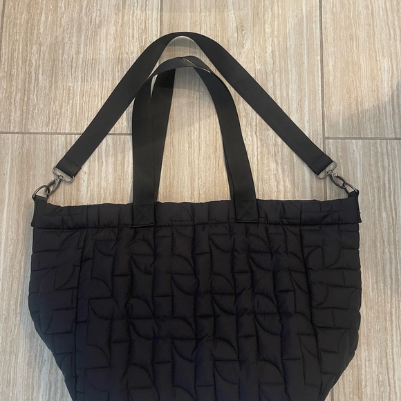 Figs Bags Figs Quilted Puffer Tote Bag Poshmark
